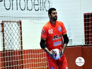 
<a style='margin-left: 5px;' class='btn btn-xs btn-social btn-facebook' href='https://www.facebook.com/sharer/sharer.php?u=https://ko-boladovale.web.getmuller.com.br/imgs/800-800-90/conteudo/fotos/2017/img9935.jpg' rel='popup' data-width='500' data-height='400'><i class='fa fa-facebook'></i>Compartilhar <span class='hidden-xs'>no Facebook</span>
</a> 
<a class='btn btn-default btn-xs' target='_blank' href='imgs/800-800-90/conteudo/fotos/2017/img9935.jpg'>
<span class='glyphicon glyphicon-cloud-download'></span> Salvar
</a> 
<span></span>