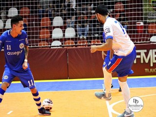 
<a style='margin-left: 5px;' class='btn btn-xs btn-social btn-facebook' href='https://www.facebook.com/sharer/sharer.php?u=https://ko-boladovale.web.getmuller.com.br/imgs/800-800-90/conteudo/fotos/2017/img9987.jpg' rel='popup' data-width='500' data-height='400'><i class='fa fa-facebook'></i>Compartilhar <span class='hidden-xs'>no Facebook</span>
</a> 
<a class='btn btn-default btn-xs' target='_blank' href='imgs/800-800-90/conteudo/fotos/2017/img9987.jpg'>
<span class='glyphicon glyphicon-cloud-download'></span> Salvar
</a> 
<span></span>