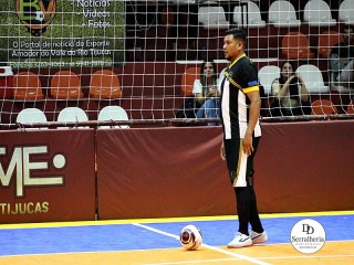 
<a style='margin-left: 5px;' class='btn btn-xs btn-social btn-facebook' href='https://www.facebook.com/sharer/sharer.php?u=https://ko-boladovale.web.getmuller.com.br/imgs/800-800-90/conteudo/fotos/2018/img0050.jpg' rel='popup' data-width='500' data-height='400'><i class='fa fa-facebook'></i>Compartilhar <span class='hidden-xs'>no Facebook</span>
</a> 
<a class='btn btn-default btn-xs' target='_blank' href='imgs/800-800-90/conteudo/fotos/2018/img0050.jpg'>
<span class='glyphicon glyphicon-cloud-download'></span> Salvar
</a> 
<span></span>