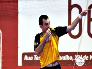 
<a style='margin-left: 5px;' class='btn btn-xs btn-social btn-facebook' href='https://www.facebook.com/sharer/sharer.php?u=https://ko-boladovale.web.getmuller.com.br/imgs/800-800-90/conteudo/fotos/2018/img0062.jpg' rel='popup' data-width='500' data-height='400'><i class='fa fa-facebook'></i>Compartilhar <span class='hidden-xs'>no Facebook</span>
</a> 
<a class='btn btn-default btn-xs' target='_blank' href='imgs/800-800-90/conteudo/fotos/2018/img0062.jpg'>
<span class='glyphicon glyphicon-cloud-download'></span> Salvar
</a> 
<span></span>