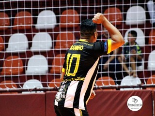 
<a style='margin-left: 5px;' class='btn btn-xs btn-social btn-facebook' href='https://www.facebook.com/sharer/sharer.php?u=https://ko-boladovale.web.getmuller.com.br/imgs/800-800-90/conteudo/fotos/2018/img0086.jpg' rel='popup' data-width='500' data-height='400'><i class='fa fa-facebook'></i>Compartilhar <span class='hidden-xs'>no Facebook</span>
</a> 
<a class='btn btn-default btn-xs' target='_blank' href='imgs/800-800-90/conteudo/fotos/2018/img0086.jpg'>
<span class='glyphicon glyphicon-cloud-download'></span> Salvar
</a> 
<span></span>