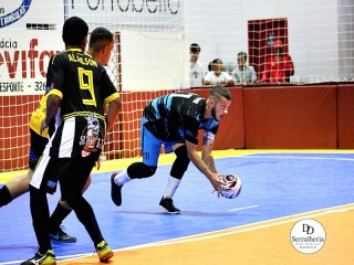 
<a style='margin-left: 5px;' class='btn btn-xs btn-social btn-facebook' href='https://www.facebook.com/sharer/sharer.php?u=https://ko-boladovale.web.getmuller.com.br/imgs/800-800-90/conteudo/fotos/2018/img0119.jpg' rel='popup' data-width='500' data-height='400'><i class='fa fa-facebook'></i>Compartilhar <span class='hidden-xs'>no Facebook</span>
</a> 
<a class='btn btn-default btn-xs' target='_blank' href='imgs/800-800-90/conteudo/fotos/2018/img0119.jpg'>
<span class='glyphicon glyphicon-cloud-download'></span> Salvar
</a> 
<span></span>