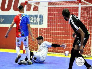 
<a style='margin-left: 5px;' class='btn btn-xs btn-social btn-facebook' href='https://www.facebook.com/sharer/sharer.php?u=https://ko-boladovale.web.getmuller.com.br/imgs/800-800-90/conteudo/fotos/2019/img0201.jpg' rel='popup' data-width='500' data-height='400'><i class='fa fa-facebook'></i>Compartilhar <span class='hidden-xs'>no Facebook</span>
</a> 
<a class='btn btn-default btn-xs' target='_blank' href='imgs/800-800-90/conteudo/fotos/2019/img0201.jpg'>
<span class='glyphicon glyphicon-cloud-download'></span> Salvar
</a> 
<span></span>