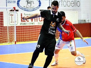 
<a style='margin-left: 5px;' class='btn btn-xs btn-social btn-facebook' href='https://www.facebook.com/sharer/sharer.php?u=https://ko-boladovale.web.getmuller.com.br/imgs/800-800-90/conteudo/fotos/2019/img0239.jpg' rel='popup' data-width='500' data-height='400'><i class='fa fa-facebook'></i>Compartilhar <span class='hidden-xs'>no Facebook</span>
</a> 
<a class='btn btn-default btn-xs' target='_blank' href='imgs/800-800-90/conteudo/fotos/2019/img0239.jpg'>
<span class='glyphicon glyphicon-cloud-download'></span> Salvar
</a> 
<span></span>