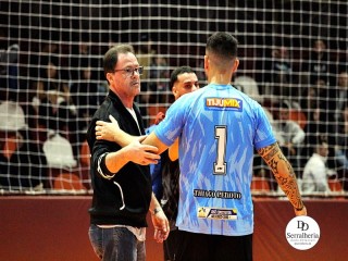 
<a style='margin-left: 5px;' class='btn btn-xs btn-social btn-facebook' href='https://www.facebook.com/sharer/sharer.php?u=https://ko-boladovale.web.getmuller.com.br/imgs/800-800-90/conteudo/fotos/2020/img0395.jpg' rel='popup' data-width='500' data-height='400'><i class='fa fa-facebook'></i>Compartilhar <span class='hidden-xs'>no Facebook</span>
</a> 
<a class='btn btn-default btn-xs' target='_blank' href='imgs/800-800-90/conteudo/fotos/2020/img0395.jpg'>
<span class='glyphicon glyphicon-cloud-download'></span> Salvar
</a> 
<span></span>