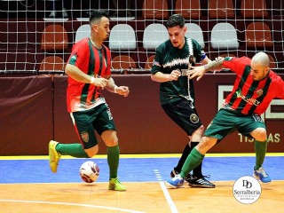 
<a style='margin-left: 5px;' class='btn btn-xs btn-social btn-facebook' href='https://www.facebook.com/sharer/sharer.php?u=https://ko-boladovale.web.getmuller.com.br/imgs/800-800-90/conteudo/fotos/2021/img0473.jpg' rel='popup' data-width='500' data-height='400'><i class='fa fa-facebook'></i>Compartilhar <span class='hidden-xs'>no Facebook</span>
</a> 
<a class='btn btn-default btn-xs' target='_blank' href='imgs/800-800-90/conteudo/fotos/2021/img0473.jpg'>
<span class='glyphicon glyphicon-cloud-download'></span> Salvar
</a> 
<span></span>