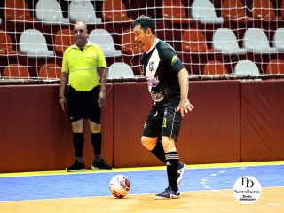 
<a style='margin-left: 5px;' class='btn btn-xs btn-social btn-facebook' href='https://www.facebook.com/sharer/sharer.php?u=https://ko-boladovale.web.getmuller.com.br/imgs/800-800-90/conteudo/fotos/2022/img3696.jpg' rel='popup' data-width='500' data-height='400'><i class='fa fa-facebook'></i>Compartilhar <span class='hidden-xs'>no Facebook</span>
</a> 
<a class='btn btn-default btn-xs' target='_blank' href='imgs/800-800-90/conteudo/fotos/2022/img3696.jpg'>
<span class='glyphicon glyphicon-cloud-download'></span> Salvar
</a> 
<span></span>