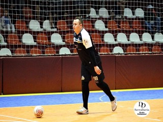 
<a style='margin-left: 5px;' class='btn btn-xs btn-social btn-facebook' href='https://www.facebook.com/sharer/sharer.php?u=https://ko-boladovale.web.getmuller.com.br/imgs/800-800-90/conteudo/fotos/2023/img3805.jpg' rel='popup' data-width='500' data-height='400'><i class='fa fa-facebook'></i>Compartilhar <span class='hidden-xs'>no Facebook</span>
</a> 
<a class='btn btn-default btn-xs' target='_blank' href='imgs/800-800-90/conteudo/fotos/2023/img3805.jpg'>
<span class='glyphicon glyphicon-cloud-download'></span> Salvar
</a> 
<span></span>