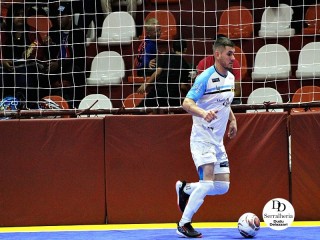 
<a style='margin-left: 5px;' class='btn btn-xs btn-social btn-facebook' href='https://www.facebook.com/sharer/sharer.php?u=https://ko-boladovale.web.getmuller.com.br/imgs/800-800-90/conteudo/fotos/2023/img3872.jpg' rel='popup' data-width='500' data-height='400'><i class='fa fa-facebook'></i>Compartilhar <span class='hidden-xs'>no Facebook</span>
</a> 
<a class='btn btn-default btn-xs' target='_blank' href='imgs/800-800-90/conteudo/fotos/2023/img3872.jpg'>
<span class='glyphicon glyphicon-cloud-download'></span> Salvar
</a> 
<span></span>