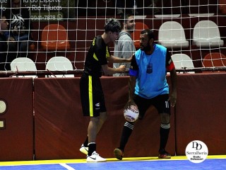 
<a style='margin-left: 5px;' class='btn btn-xs btn-social btn-facebook' href='https://www.facebook.com/sharer/sharer.php?u=https://ko-boladovale.web.getmuller.com.br/imgs/800-800-90/conteudo/fotos/2024/img3935.jpg' rel='popup' data-width='500' data-height='400'><i class='fa fa-facebook'></i>Compartilhar <span class='hidden-xs'>no Facebook</span>
</a> 
<a class='btn btn-default btn-xs' target='_blank' href='imgs/800-800-90/conteudo/fotos/2024/img3935.jpg'>
<span class='glyphicon glyphicon-cloud-download'></span> Salvar
</a> 
<span></span>