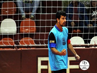 
<a style='margin-left: 5px;' class='btn btn-xs btn-social btn-facebook' href='https://www.facebook.com/sharer/sharer.php?u=https://ko-boladovale.web.getmuller.com.br/imgs/800-800-90/conteudo/fotos/2024/img3939.jpg' rel='popup' data-width='500' data-height='400'><i class='fa fa-facebook'></i>Compartilhar <span class='hidden-xs'>no Facebook</span>
</a> 
<a class='btn btn-default btn-xs' target='_blank' href='imgs/800-800-90/conteudo/fotos/2024/img3939.jpg'>
<span class='glyphicon glyphicon-cloud-download'></span> Salvar
</a> 
<span></span>