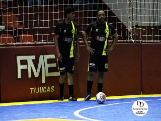 
<a style='margin-left: 5px;' class='btn btn-xs btn-social btn-facebook' href='https://www.facebook.com/sharer/sharer.php?u=https://ko-boladovale.web.getmuller.com.br/imgs/800-800-90/conteudo/fotos/2024/img3951.jpg' rel='popup' data-width='500' data-height='400'><i class='fa fa-facebook'></i>Compartilhar <span class='hidden-xs'>no Facebook</span>
</a> 
<a class='btn btn-default btn-xs' target='_blank' href='imgs/800-800-90/conteudo/fotos/2024/img3951.jpg'>
<span class='glyphicon glyphicon-cloud-download'></span> Salvar
</a> 
<span></span>