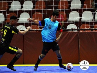 
<a style='margin-left: 5px;' class='btn btn-xs btn-social btn-facebook' href='https://www.facebook.com/sharer/sharer.php?u=https://ko-boladovale.web.getmuller.com.br/imgs/800-800-90/conteudo/fotos/2024/img3955.jpg' rel='popup' data-width='500' data-height='400'><i class='fa fa-facebook'></i>Compartilhar <span class='hidden-xs'>no Facebook</span>
</a> 
<a class='btn btn-default btn-xs' target='_blank' href='imgs/800-800-90/conteudo/fotos/2024/img3955.jpg'>
<span class='glyphicon glyphicon-cloud-download'></span> Salvar
</a> 
<span></span>