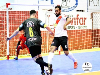 
<a style='margin-left: 5px;' class='btn btn-xs btn-social btn-facebook' href='https://www.facebook.com/sharer/sharer.php?u=https://ko-boladovale.web.getmuller.com.br/imgs/800-800-90/conteudo/fotos/2025/img4021.jpg' rel='popup' data-width='500' data-height='400'><i class='fa fa-facebook'></i>Compartilhar <span class='hidden-xs'>no Facebook</span>
</a> 
<a class='btn btn-default btn-xs' target='_blank' href='imgs/800-800-90/conteudo/fotos/2025/img4021.jpg'>
<span class='glyphicon glyphicon-cloud-download'></span> Salvar
</a> 
<span></span>