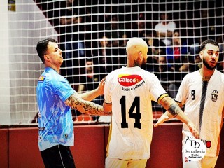 
<a style='margin-left: 5px;' class='btn btn-xs btn-social btn-facebook' href='https://www.facebook.com/sharer/sharer.php?u=https://ko-boladovale.web.getmuller.com.br/imgs/800-800-90/conteudo/fotos/2030/img4388.jpg' rel='popup' data-width='500' data-height='400'><i class='fa fa-facebook'></i>Compartilhar <span class='hidden-xs'>no Facebook</span>
</a> 
<a class='btn btn-default btn-xs' target='_blank' href='imgs/800-800-90/conteudo/fotos/2030/img4388.jpg'>
<span class='glyphicon glyphicon-cloud-download'></span> Salvar
</a> 
<span></span>