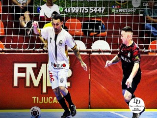 
<a style='margin-left: 5px;' class='btn btn-xs btn-social btn-facebook' href='https://www.facebook.com/sharer/sharer.php?u=https://ko-boladovale.web.getmuller.com.br/imgs/800-800-90/conteudo/fotos/2030/img4422.jpg' rel='popup' data-width='500' data-height='400'><i class='fa fa-facebook'></i>Compartilhar <span class='hidden-xs'>no Facebook</span>
</a> 
<a class='btn btn-default btn-xs' target='_blank' href='imgs/800-800-90/conteudo/fotos/2030/img4422.jpg'>
<span class='glyphicon glyphicon-cloud-download'></span> Salvar
</a> 
<span></span>