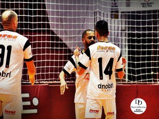 
<a style='margin-left: 5px;' class='btn btn-xs btn-social btn-facebook' href='https://www.facebook.com/sharer/sharer.php?u=https://ko-boladovale.web.getmuller.com.br/imgs/800-800-90/conteudo/fotos/2031/img4528.jpg' rel='popup' data-width='500' data-height='400'><i class='fa fa-facebook'></i>Compartilhar <span class='hidden-xs'>no Facebook</span>
</a> 
<a class='btn btn-default btn-xs' target='_blank' href='imgs/800-800-90/conteudo/fotos/2031/img4528.jpg'>
<span class='glyphicon glyphicon-cloud-download'></span> Salvar
</a> 
<span></span>