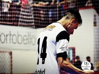 
<a style='margin-left: 5px;' class='btn btn-xs btn-social btn-facebook' href='https://www.facebook.com/sharer/sharer.php?u=https://ko-boladovale.web.getmuller.com.br/imgs/800-800-90/conteudo/fotos/2031/img4537.jpg' rel='popup' data-width='500' data-height='400'><i class='fa fa-facebook'></i>Compartilhar <span class='hidden-xs'>no Facebook</span>
</a> 
<a class='btn btn-default btn-xs' target='_blank' href='imgs/800-800-90/conteudo/fotos/2031/img4537.jpg'>
<span class='glyphicon glyphicon-cloud-download'></span> Salvar
</a> 
<span></span>