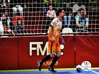 
<a style='margin-left: 5px;' class='btn btn-xs btn-social btn-facebook' href='https://www.facebook.com/sharer/sharer.php?u=https://ko-boladovale.web.getmuller.com.br/imgs/800-800-90/conteudo/fotos/2031/img4627.jpg' rel='popup' data-width='500' data-height='400'><i class='fa fa-facebook'></i>Compartilhar <span class='hidden-xs'>no Facebook</span>
</a> 
<a class='btn btn-default btn-xs' target='_blank' href='imgs/800-800-90/conteudo/fotos/2031/img4627.jpg'>
<span class='glyphicon glyphicon-cloud-download'></span> Salvar
</a> 
<span></span>