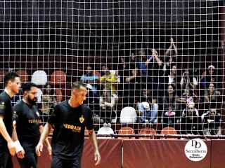 
<a style='margin-left: 5px;' class='btn btn-xs btn-social btn-facebook' href='https://www.facebook.com/sharer/sharer.php?u=https://ko-boladovale.web.getmuller.com.br/imgs/800-800-90/conteudo/fotos/2032/img4743.jpg' rel='popup' data-width='500' data-height='400'><i class='fa fa-facebook'></i>Compartilhar <span class='hidden-xs'>no Facebook</span>
</a> 
<a class='btn btn-default btn-xs' target='_blank' href='imgs/800-800-90/conteudo/fotos/2032/img4743.jpg'>
<span class='glyphicon glyphicon-cloud-download'></span> Salvar
</a> 
<span></span>