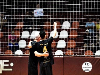 
<a style='margin-left: 5px;' class='btn btn-xs btn-social btn-facebook' href='https://www.facebook.com/sharer/sharer.php?u=https://ko-boladovale.web.getmuller.com.br/imgs/800-800-90/conteudo/fotos/2032/img4825.jpg' rel='popup' data-width='500' data-height='400'><i class='fa fa-facebook'></i>Compartilhar <span class='hidden-xs'>no Facebook</span>
</a> 
<a class='btn btn-default btn-xs' target='_blank' href='imgs/800-800-90/conteudo/fotos/2032/img4825.jpg'>
<span class='glyphicon glyphicon-cloud-download'></span> Salvar
</a> 
<span></span>