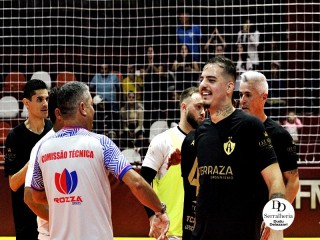 
<a style='margin-left: 5px;' class='btn btn-xs btn-social btn-facebook' href='https://www.facebook.com/sharer/sharer.php?u=https://ko-boladovale.web.getmuller.com.br/imgs/800-800-90/conteudo/fotos/2032/img4830.jpg' rel='popup' data-width='500' data-height='400'><i class='fa fa-facebook'></i>Compartilhar <span class='hidden-xs'>no Facebook</span>
</a> 
<a class='btn btn-default btn-xs' target='_blank' href='imgs/800-800-90/conteudo/fotos/2032/img4830.jpg'>
<span class='glyphicon glyphicon-cloud-download'></span> Salvar
</a> 
<span></span>