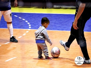 
<a style='margin-left: 5px;' class='btn btn-xs btn-social btn-facebook' href='https://www.facebook.com/sharer/sharer.php?u=https://ko-boladovale.web.getmuller.com.br/imgs/800-800-90/conteudo/fotos/2033/img3549.jpg' rel='popup' data-width='500' data-height='400'><i class='fa fa-facebook'></i>Compartilhar <span class='hidden-xs'>no Facebook</span>
</a> 
<a class='btn btn-default btn-xs' target='_blank' href='imgs/800-800-90/conteudo/fotos/2033/img3549.jpg'>
<span class='glyphicon glyphicon-cloud-download'></span> Salvar
</a> 
<span></span>