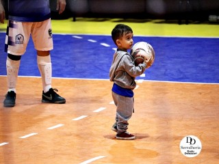 
<a style='margin-left: 5px;' class='btn btn-xs btn-social btn-facebook' href='https://www.facebook.com/sharer/sharer.php?u=https://ko-boladovale.web.getmuller.com.br/imgs/800-800-90/conteudo/fotos/2033/img3552.jpg' rel='popup' data-width='500' data-height='400'><i class='fa fa-facebook'></i>Compartilhar <span class='hidden-xs'>no Facebook</span>
</a> 
<a class='btn btn-default btn-xs' target='_blank' href='imgs/800-800-90/conteudo/fotos/2033/img3552.jpg'>
<span class='glyphicon glyphicon-cloud-download'></span> Salvar
</a> 
<span></span>