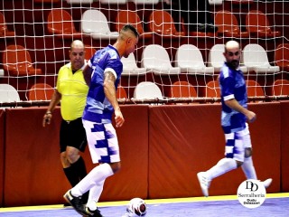 
<a style='margin-left: 5px;' class='btn btn-xs btn-social btn-facebook' href='https://www.facebook.com/sharer/sharer.php?u=https://ko-boladovale.web.getmuller.com.br/imgs/800-800-90/conteudo/fotos/2033/img3670.jpg' rel='popup' data-width='500' data-height='400'><i class='fa fa-facebook'></i>Compartilhar <span class='hidden-xs'>no Facebook</span>
</a> 
<a class='btn btn-default btn-xs' target='_blank' href='imgs/800-800-90/conteudo/fotos/2033/img3670.jpg'>
<span class='glyphicon glyphicon-cloud-download'></span> Salvar
</a> 
<span></span>