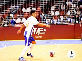 
<a style='margin-left: 5px;' class='btn btn-xs btn-social btn-facebook' href='https://www.facebook.com/sharer/sharer.php?u=https://ko-boladovale.web.getmuller.com.br/imgs/800-800-90/conteudo/fotos/2034/img3892.jpg' rel='popup' data-width='500' data-height='400'><i class='fa fa-facebook'></i>Compartilhar <span class='hidden-xs'>no Facebook</span>
</a> 
<a class='btn btn-default btn-xs' target='_blank' href='imgs/800-800-90/conteudo/fotos/2034/img3892.jpg'>
<span class='glyphicon glyphicon-cloud-download'></span> Salvar
</a> 
<span></span>