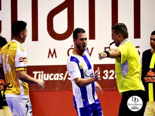 
<a style='margin-left: 5px;' class='btn btn-xs btn-social btn-facebook' href='https://www.facebook.com/sharer/sharer.php?u=https://ko-boladovale.web.getmuller.com.br/imgs/800-800-90/conteudo/fotos/2034/img3943.jpg' rel='popup' data-width='500' data-height='400'><i class='fa fa-facebook'></i>Compartilhar <span class='hidden-xs'>no Facebook</span>
</a> 
<a class='btn btn-default btn-xs' target='_blank' href='imgs/800-800-90/conteudo/fotos/2034/img3943.jpg'>
<span class='glyphicon glyphicon-cloud-download'></span> Salvar
</a> 
<span></span>