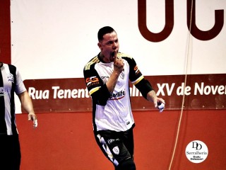 
<a style='margin-left: 5px;' class='btn btn-xs btn-social btn-facebook' href='https://www.facebook.com/sharer/sharer.php?u=https://ko-boladovale.web.getmuller.com.br/imgs/800-800-90/conteudo/fotos/2034/img4037.jpg' rel='popup' data-width='500' data-height='400'><i class='fa fa-facebook'></i>Compartilhar <span class='hidden-xs'>no Facebook</span>
</a> 
<a class='btn btn-default btn-xs' target='_blank' href='imgs/800-800-90/conteudo/fotos/2034/img4037.jpg'>
<span class='glyphicon glyphicon-cloud-download'></span> Salvar
</a> 
<span></span>