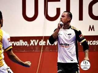 
<a style='margin-left: 5px;' class='btn btn-xs btn-social btn-facebook' href='https://www.facebook.com/sharer/sharer.php?u=https://ko-boladovale.web.getmuller.com.br/imgs/800-800-90/conteudo/fotos/2034/img4038.jpg' rel='popup' data-width='500' data-height='400'><i class='fa fa-facebook'></i>Compartilhar <span class='hidden-xs'>no Facebook</span>
</a> 
<a class='btn btn-default btn-xs' target='_blank' href='imgs/800-800-90/conteudo/fotos/2034/img4038.jpg'>
<span class='glyphicon glyphicon-cloud-download'></span> Salvar
</a> 
<span></span>