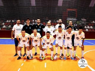 
<a style='margin-left: 5px;' class='btn btn-xs btn-social btn-facebook' href='https://www.facebook.com/sharer/sharer.php?u=https://ko-boladovale.web.getmuller.com.br/imgs/800-800-90/conteudo/fotos/2035/img3722.jpg' rel='popup' data-width='500' data-height='400'><i class='fa fa-facebook'></i>Compartilhar <span class='hidden-xs'>no Facebook</span>
</a> 
<a class='btn btn-default btn-xs' target='_blank' href='imgs/800-800-90/conteudo/fotos/2035/img3722.jpg'>
<span class='glyphicon glyphicon-cloud-download'></span> Salvar
</a> 
<span></span>