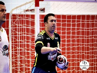 
<a style='margin-left: 5px;' class='btn btn-xs btn-social btn-facebook' href='https://www.facebook.com/sharer/sharer.php?u=https://ko-boladovale.web.getmuller.com.br/imgs/800-800-90/conteudo/fotos/2035/img3747.jpg' rel='popup' data-width='500' data-height='400'><i class='fa fa-facebook'></i>Compartilhar <span class='hidden-xs'>no Facebook</span>
</a> 
<a class='btn btn-default btn-xs' target='_blank' href='imgs/800-800-90/conteudo/fotos/2035/img3747.jpg'>
<span class='glyphicon glyphicon-cloud-download'></span> Salvar
</a> 
<span></span>