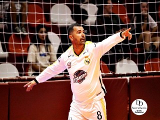 
<a style='margin-left: 5px;' class='btn btn-xs btn-social btn-facebook' href='https://www.facebook.com/sharer/sharer.php?u=https://ko-boladovale.web.getmuller.com.br/imgs/800-800-90/conteudo/fotos/2035/img3779.jpg' rel='popup' data-width='500' data-height='400'><i class='fa fa-facebook'></i>Compartilhar <span class='hidden-xs'>no Facebook</span>
</a> 
<a class='btn btn-default btn-xs' target='_blank' href='imgs/800-800-90/conteudo/fotos/2035/img3779.jpg'>
<span class='glyphicon glyphicon-cloud-download'></span> Salvar
</a> 
<span></span>