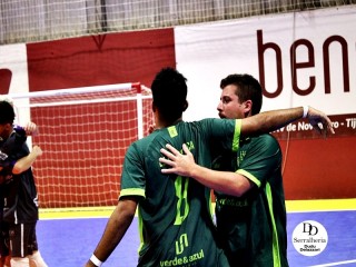 
<a style='margin-left: 5px;' class='btn btn-xs btn-social btn-facebook' href='https://www.facebook.com/sharer/sharer.php?u=https://ko-boladovale.web.getmuller.com.br/imgs/800-800-90/conteudo/fotos/2037/img4466.jpg' rel='popup' data-width='500' data-height='400'><i class='fa fa-facebook'></i>Compartilhar <span class='hidden-xs'>no Facebook</span>
</a> 
<a class='btn btn-default btn-xs' target='_blank' href='imgs/800-800-90/conteudo/fotos/2037/img4466.jpg'>
<span class='glyphicon glyphicon-cloud-download'></span> Salvar
</a> 
<span></span>