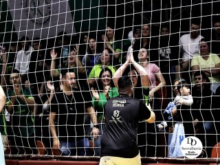 
<a style='margin-left: 5px;' class='btn btn-xs btn-social btn-facebook' href='https://www.facebook.com/sharer/sharer.php?u=https://ko-boladovale.web.getmuller.com.br/imgs/800-800-90/conteudo/fotos/2037/img4476.jpg' rel='popup' data-width='500' data-height='400'><i class='fa fa-facebook'></i>Compartilhar <span class='hidden-xs'>no Facebook</span>
</a> 
<a class='btn btn-default btn-xs' target='_blank' href='imgs/800-800-90/conteudo/fotos/2037/img4476.jpg'>
<span class='glyphicon glyphicon-cloud-download'></span> Salvar
</a> 
<span></span>