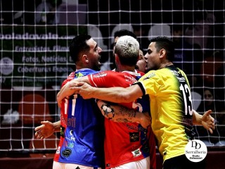 
<a style='margin-left: 5px;' class='btn btn-xs btn-social btn-facebook' href='https://www.facebook.com/sharer/sharer.php?u=https://ko-boladovale.web.getmuller.com.br/imgs/800-800-90/conteudo/fotos/2039/img4740.jpg' rel='popup' data-width='500' data-height='400'><i class='fa fa-facebook'></i>Compartilhar <span class='hidden-xs'>no Facebook</span>
</a> 
<a class='btn btn-default btn-xs' target='_blank' href='imgs/800-800-90/conteudo/fotos/2039/img4740.jpg'>
<span class='glyphicon glyphicon-cloud-download'></span> Salvar
</a> 
<span></span>