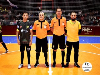 
<a style='margin-left: 5px;' class='btn btn-xs btn-social btn-facebook' href='https://www.facebook.com/sharer/sharer.php?u=https://ko-boladovale.web.getmuller.com.br/imgs/800-800-90/conteudo/fotos/2040/img5087.jpg' rel='popup' data-width='500' data-height='400'><i class='fa fa-facebook'></i>Compartilhar <span class='hidden-xs'>no Facebook</span>
</a> 
<a class='btn btn-default btn-xs' target='_blank' href='imgs/800-800-90/conteudo/fotos/2040/img5087.jpg'>
<span class='glyphicon glyphicon-cloud-download'></span> Salvar
</a> 
<span></span>