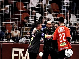 
<a style='margin-left: 5px;' class='btn btn-xs btn-social btn-facebook' href='https://www.facebook.com/sharer/sharer.php?u=https://ko-boladovale.web.getmuller.com.br/imgs/800-800-90/conteudo/fotos/2040/img5116.jpg' rel='popup' data-width='500' data-height='400'><i class='fa fa-facebook'></i>Compartilhar <span class='hidden-xs'>no Facebook</span>
</a> 
<a class='btn btn-default btn-xs' target='_blank' href='imgs/800-800-90/conteudo/fotos/2040/img5116.jpg'>
<span class='glyphicon glyphicon-cloud-download'></span> Salvar
</a> 
<span></span>