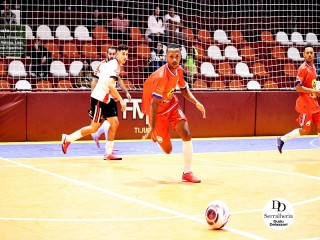 
<a style='margin-left: 5px;' class='btn btn-xs btn-social btn-facebook' href='https://www.facebook.com/sharer/sharer.php?u=https://ko-boladovale.web.getmuller.com.br/imgs/800-800-90/conteudo/fotos/2041/img5287.jpg' rel='popup' data-width='500' data-height='400'><i class='fa fa-facebook'></i>Compartilhar <span class='hidden-xs'>no Facebook</span>
</a> 
<a class='btn btn-default btn-xs' target='_blank' href='imgs/800-800-90/conteudo/fotos/2041/img5287.jpg'>
<span class='glyphicon glyphicon-cloud-download'></span> Salvar
</a> 
<span></span>