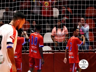 
<a style='margin-left: 5px;' class='btn btn-xs btn-social btn-facebook' href='https://www.facebook.com/sharer/sharer.php?u=https://ko-boladovale.web.getmuller.com.br/imgs/800-800-90/conteudo/fotos/2041/img5389.jpg' rel='popup' data-width='500' data-height='400'><i class='fa fa-facebook'></i>Compartilhar <span class='hidden-xs'>no Facebook</span>
</a> 
<a class='btn btn-default btn-xs' target='_blank' href='imgs/800-800-90/conteudo/fotos/2041/img5389.jpg'>
<span class='glyphicon glyphicon-cloud-download'></span> Salvar
</a> 
<span></span>