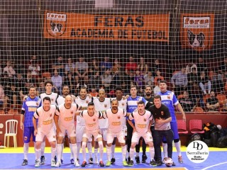 
<a style='margin-left: 5px;' class='btn btn-xs btn-social btn-facebook' href='https://www.facebook.com/sharer/sharer.php?u=https://ko-boladovale.web.getmuller.com.br/imgs/800-800-90/conteudo/fotos/2046/img6465.jpg' rel='popup' data-width='500' data-height='400'><i class='fa fa-facebook'></i>Compartilhar <span class='hidden-xs'>no Facebook</span>
</a> 
<a class='btn btn-default btn-xs' target='_blank' href='imgs/800-800-90/conteudo/fotos/2046/img6465.jpg'>
<span class='glyphicon glyphicon-cloud-download'></span> Salvar
</a> 
<span></span>