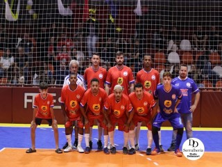 
<a style='margin-left: 5px;' class='btn btn-xs btn-social btn-facebook' href='https://www.facebook.com/sharer/sharer.php?u=https://ko-boladovale.web.getmuller.com.br/imgs/800-800-90/conteudo/fotos/2047/img6678.jpg' rel='popup' data-width='500' data-height='400'><i class='fa fa-facebook'></i>Compartilhar <span class='hidden-xs'>no Facebook</span>
</a> 
<a class='btn btn-default btn-xs' target='_blank' href='imgs/800-800-90/conteudo/fotos/2047/img6678.jpg'>
<span class='glyphicon glyphicon-cloud-download'></span> Salvar
</a> 
<span></span>