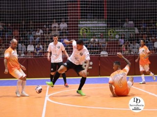 
<a style='margin-left: 5px;' class='btn btn-xs btn-social btn-facebook' href='https://www.facebook.com/sharer/sharer.php?u=https://ko-boladovale.web.getmuller.com.br/imgs/800-800-90/conteudo/fotos/2050/img9446.jpg' rel='popup' data-width='500' data-height='400'><i class='fa fa-facebook'></i>Compartilhar <span class='hidden-xs'>no Facebook</span>
</a> 
<a class='btn btn-default btn-xs' target='_blank' href='imgs/800-800-90/conteudo/fotos/2050/img9446.jpg'>
<span class='glyphicon glyphicon-cloud-download'></span> Salvar
</a> 
<span></span>