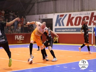 
<a style='margin-left: 5px;' class='btn btn-xs btn-social btn-facebook' href='https://www.facebook.com/sharer/sharer.php?u=https://ko-boladovale.web.getmuller.com.br/imgs/800-800-90/conteudo/fotos/2051/img9728.jpg' rel='popup' data-width='500' data-height='400'><i class='fa fa-facebook'></i>Compartilhar <span class='hidden-xs'>no Facebook</span>
</a> 
<a class='btn btn-default btn-xs' target='_blank' href='imgs/800-800-90/conteudo/fotos/2051/img9728.jpg'>
<span class='glyphicon glyphicon-cloud-download'></span> Salvar
</a> 
<span></span>