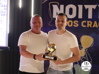 
<a style='margin-left: 5px;' class='btn btn-xs btn-social btn-facebook' href='https://www.facebook.com/sharer/sharer.php?u=https://ko-boladovale.web.getmuller.com.br/imgs/800-800-90/conteudo/fotos/2053/img9999-33.jpg' rel='popup' data-width='500' data-height='400'><i class='fa fa-facebook'></i>Compartilhar <span class='hidden-xs'>no Facebook</span>
</a> 
<a class='btn btn-default btn-xs' target='_blank' href='imgs/800-800-90/conteudo/fotos/2053/img9999-33.jpg'>
<span class='glyphicon glyphicon-cloud-download'></span> Salvar
</a> 
<span></span>