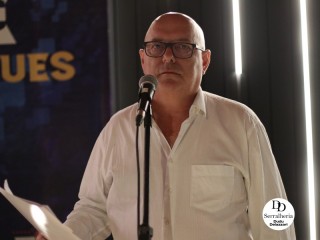 
<a style='margin-left: 5px;' class='btn btn-xs btn-social btn-facebook' href='https://www.facebook.com/sharer/sharer.php?u=https://ko-boladovale.web.getmuller.com.br/imgs/800-800-90/conteudo/fotos/2053/img9999-5.jpg' rel='popup' data-width='500' data-height='400'><i class='fa fa-facebook'></i>Compartilhar <span class='hidden-xs'>no Facebook</span>
</a> 
<a class='btn btn-default btn-xs' target='_blank' href='imgs/800-800-90/conteudo/fotos/2053/img9999-5.jpg'>
<span class='glyphicon glyphicon-cloud-download'></span> Salvar
</a> 
<span></span>