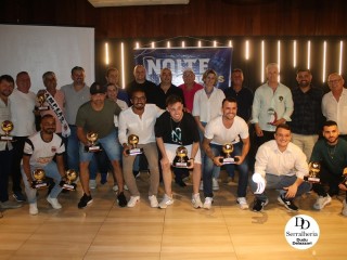 
<a style='margin-left: 5px;' class='btn btn-xs btn-social btn-facebook' href='https://www.facebook.com/sharer/sharer.php?u=https://ko-boladovale.web.getmuller.com.br/imgs/800-800-90/conteudo/fotos/2053/img9999-65.jpg' rel='popup' data-width='500' data-height='400'><i class='fa fa-facebook'></i>Compartilhar <span class='hidden-xs'>no Facebook</span>
</a> 
<a class='btn btn-default btn-xs' target='_blank' href='imgs/800-800-90/conteudo/fotos/2053/img9999-65.jpg'>
<span class='glyphicon glyphicon-cloud-download'></span> Salvar
</a> 
<span></span>